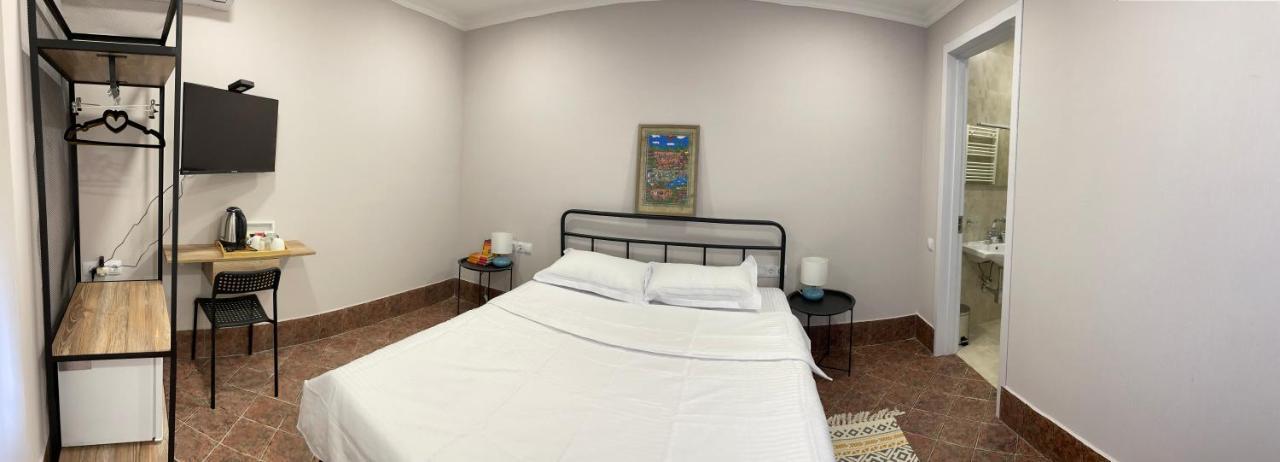 Homey Tbilisi Esterno foto