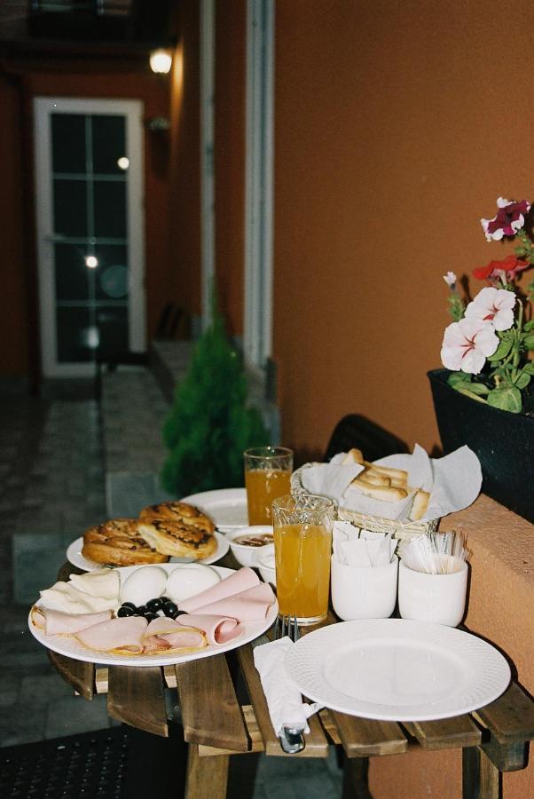 Homey Tbilisi Esterno foto