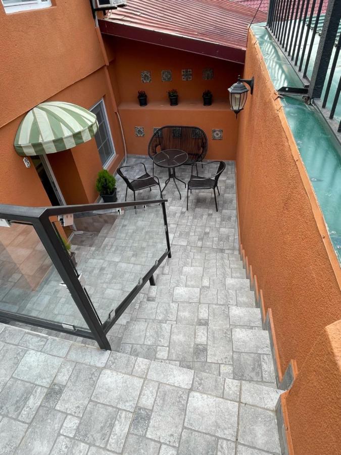 Homey Tbilisi Esterno foto